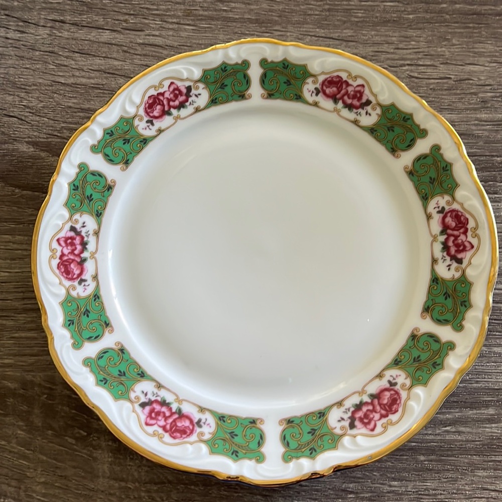 Vintage Mitterteich Bavaria Roses and Green Plate 7.5 inches
